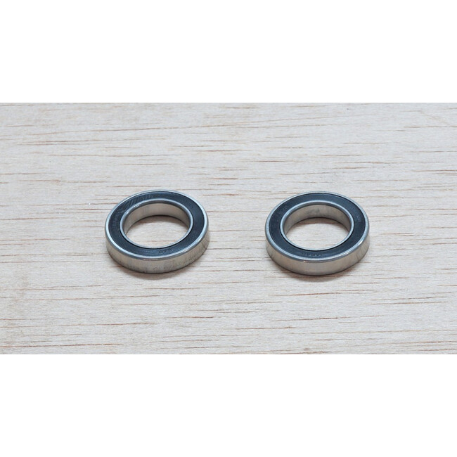Hub Bearings Front Pair S40/S60/S80 - Silver