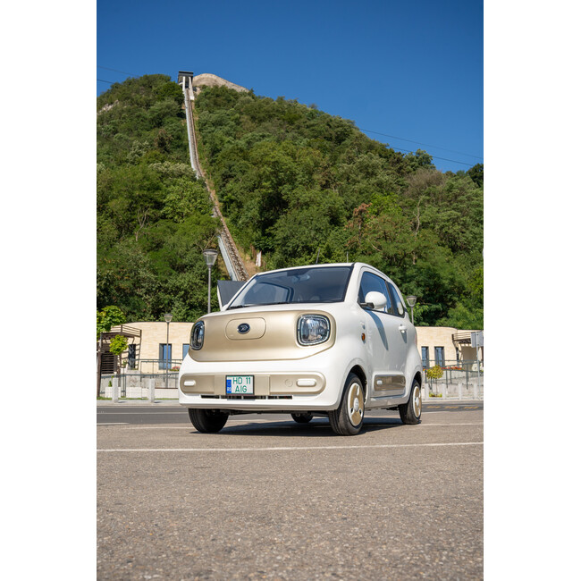 Masina electrica Aigo M1 urbana - autonomie 180 km, 4 locuri, permis B1, Alb Iasomie