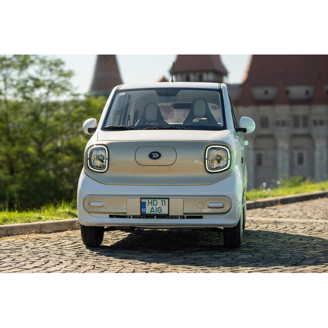 Masina electrica Aigo M1 urbana - autonomie 180 km, 4 locuri, permis B1, Alb Iasomie